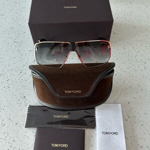 Authentic Tom Ford Sunglasses 😎